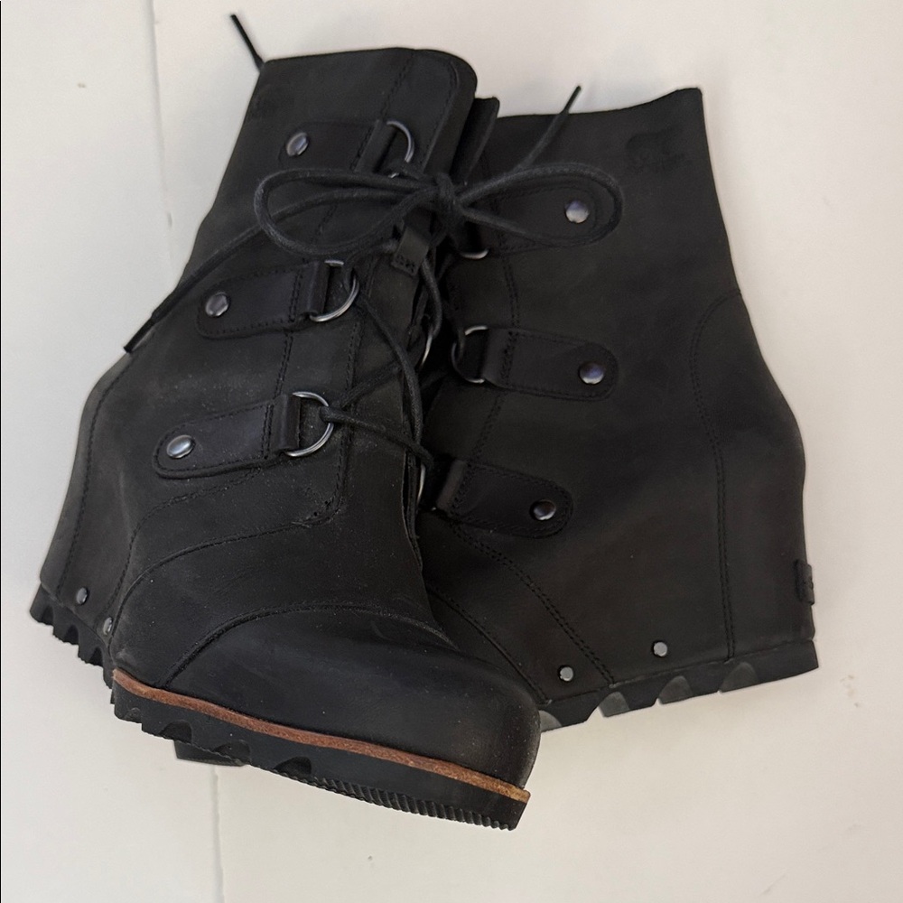 SOREL JOAN OF ARC BLACK LACE UP BOOTS - Picture 6 of 8